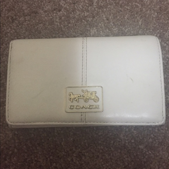 Coach off white wallet