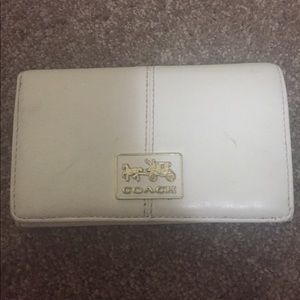 Coach off white wallet