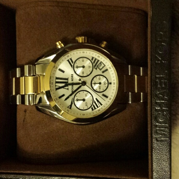 Authentic Michael Kors watch main image 2