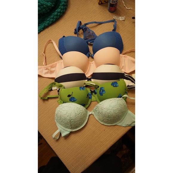 32B Bra bundle!!!