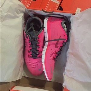 Nike free trainer 5.0