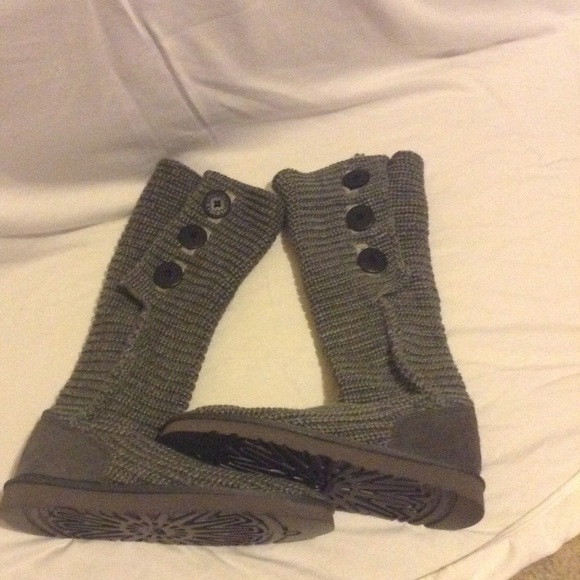 UGG classic cardy boots - Picture 2 of 4