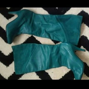 Teal leather boots like new