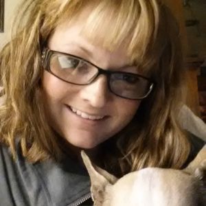 Meet your Posher, Alicia