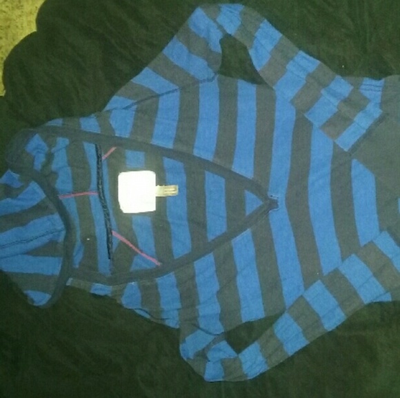 American Eagle shirt