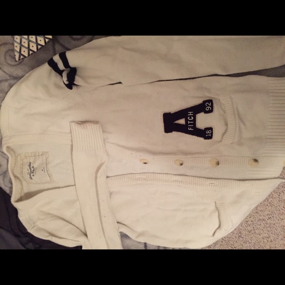 Medium Abercrombie & Fitch sweater