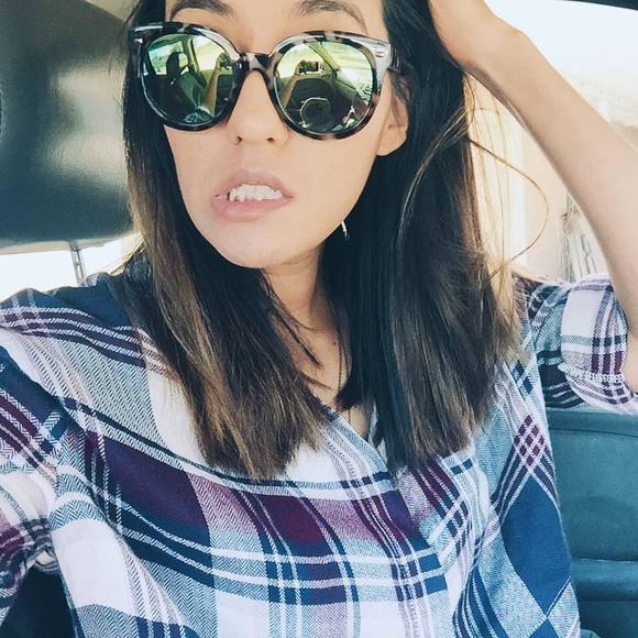 Meet your Posher, Valerie - Picture 1 of 1