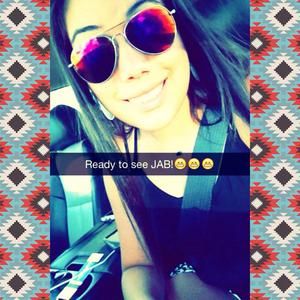 Meet your Posher, Sierra jade