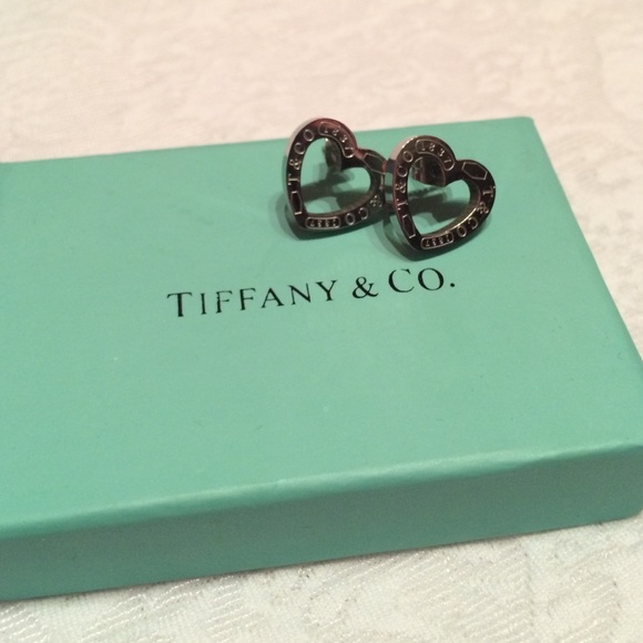Tiffany&Co Sterling Silver Heart Earrings