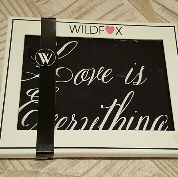 WILDFOX " Love is Everything " Chemise - Picture 3 of 4