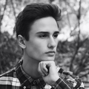 Meet your Posher, Grant