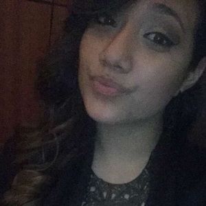 Meet your Posher, Paola
