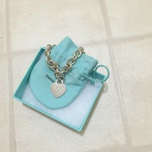 Tiffany & Co. Jewelry - Tiffany & Co Sterling Silver Heart Charm Bracelet Tiffany & Co. Jewelry - Tiffany & Co Sterling Silver Heart Charm Bracelet