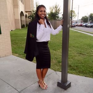 Meet your Posher, Gia