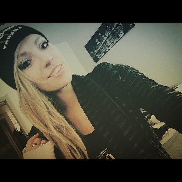 Meet your Posher, Polina