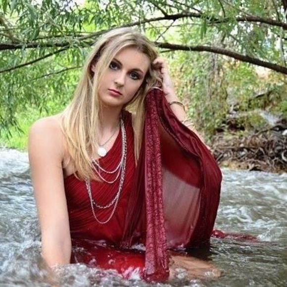 Meet your Posher, Cheyanne - Picture 1 of 1