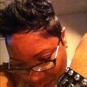 Meet your Posher, Marcia