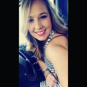 Meet your Posher, Caitlin