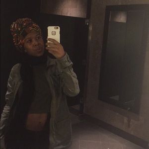 Meet your Posher, Bria