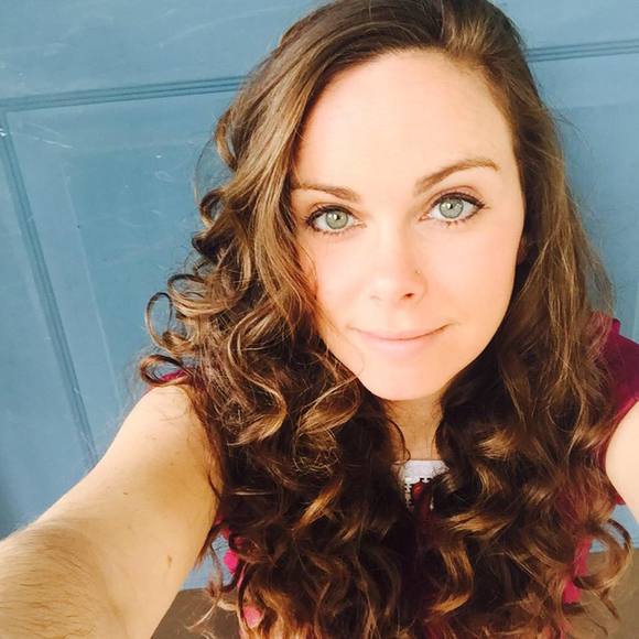 Meet your Posher, Danielle - Picture 1 of 1