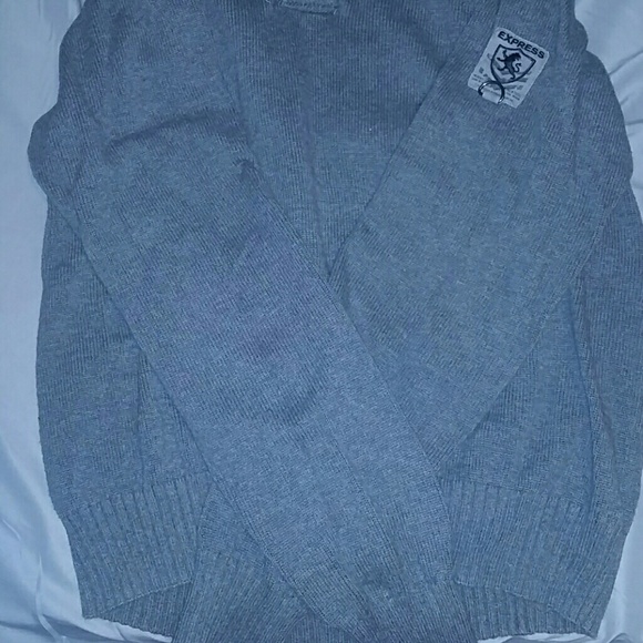 Express Sweater - Picture 2 of 4