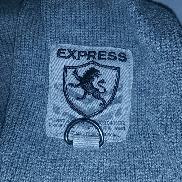 Express Sweater - Picture 3 of 4