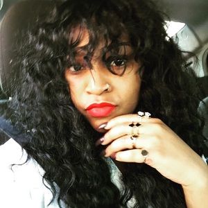 Meet your Posher, Sade