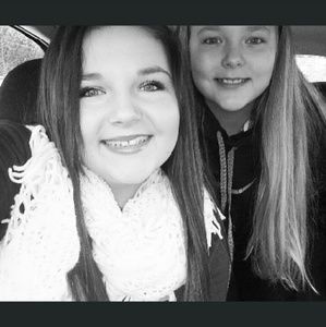 Meet your Posher, Leanne