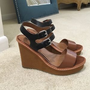 Wedge sandals
