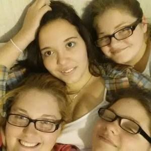 Meet your Posher, Fay-marie