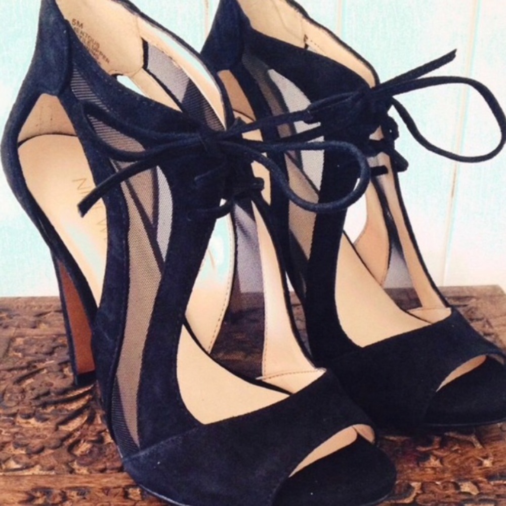 Nine West Australia Black Heels - Picture 5 of 5