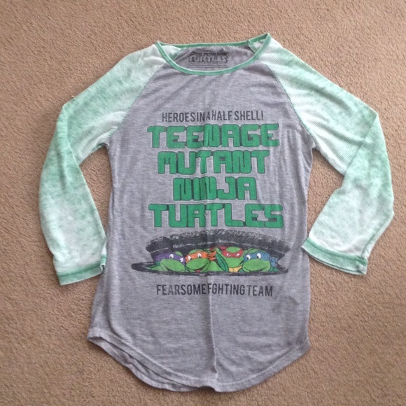 Teenage mutant ninja turtles 3/4 sleeve shirt!