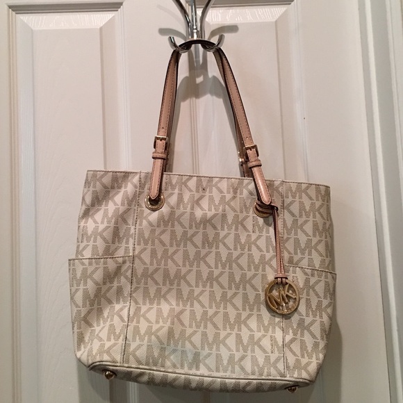 Vanilla Michael Kors purse
