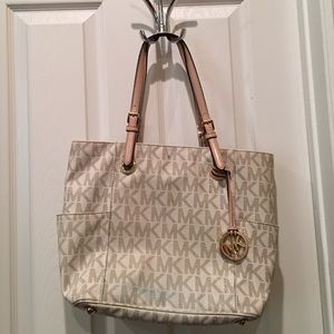 Vanilla Michael Kors purse