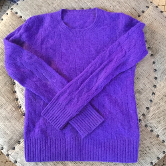 Purple 100% cashmere cable knit sweater size XS