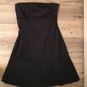 Tahari strapless LBD