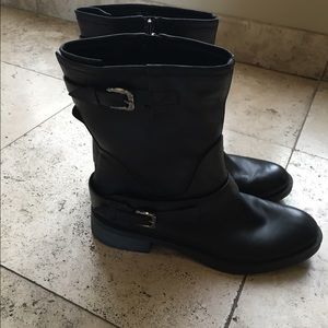 Enzo Angiolini boots