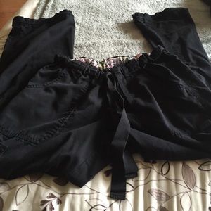 XS black Koi Scrub pants!