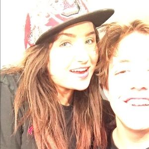 Meet your Posher, Adi