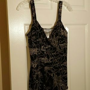 Nine West Tank