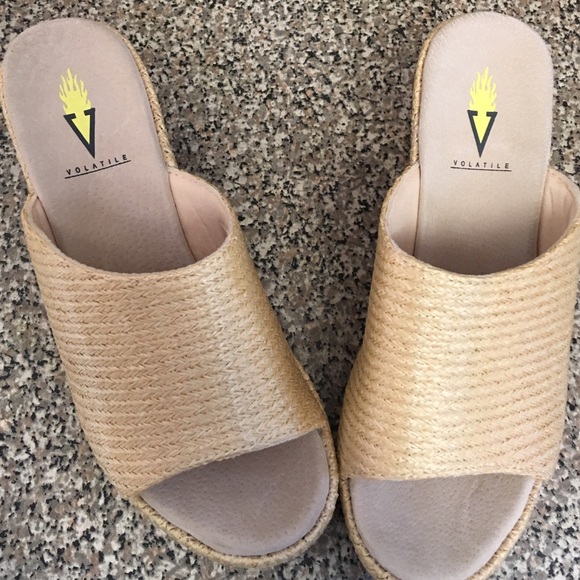 Women's wedge sandal