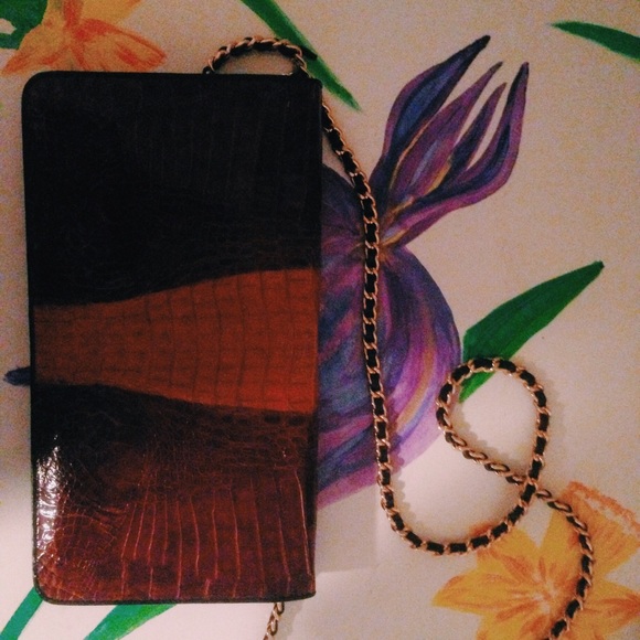 Crocodile Leather vintage crossbody bag on chain! - Picture 1 of 4