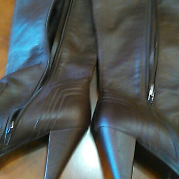 Boots - Picture 2 of 3