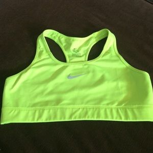Nike Pro Sports Bra Bundle
