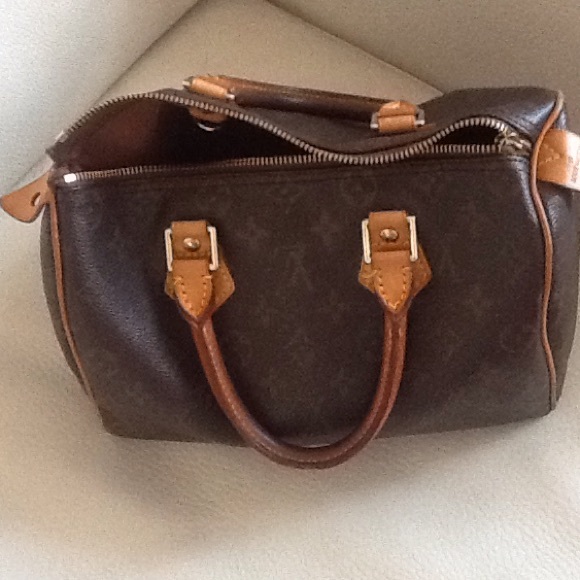 Louis Vuitton speedy. Use in  good shape.