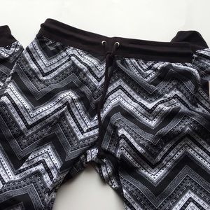 NWT Scrunched sweatpants