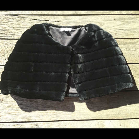 White House Black Market Cape
