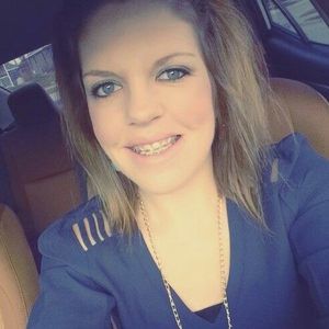 Meet your Posher, Vanessa