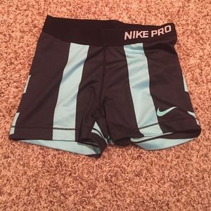 NIKE PRO SHORTS