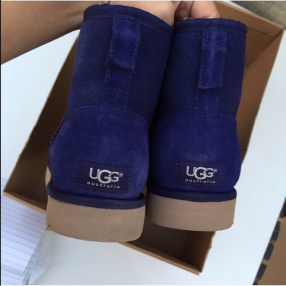 UGG authentic mini exotic scales boots Sz 8 new - Picture 4 of 4